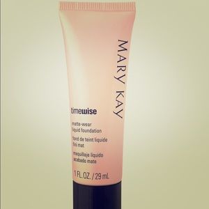 Mary Kay TimeWise Matte-Wear Liquid Foundation